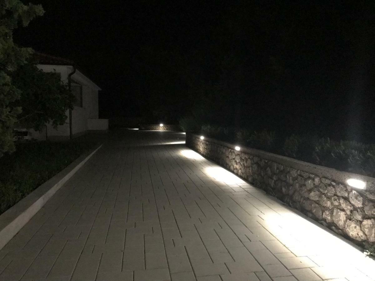 Villa Kvarner Šilo Eksteriør billede